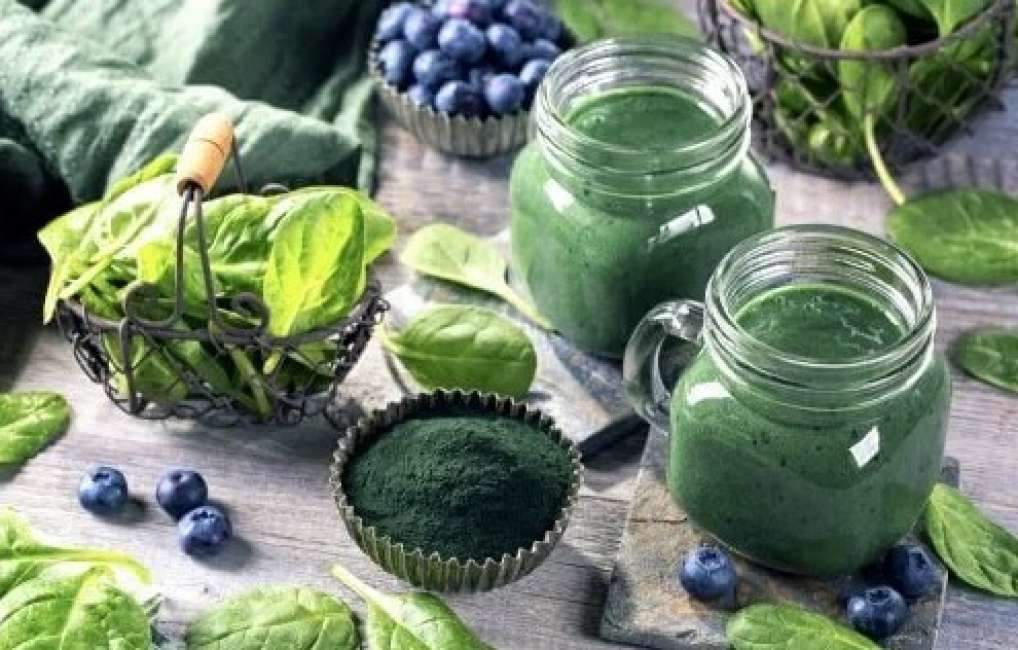 How is spirulina produced by craftsmen?